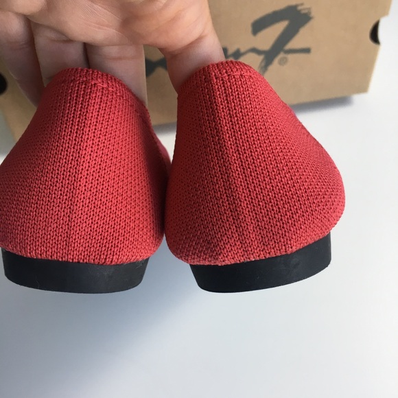 NWT Seven7 Elsa Red/ Pink Pointy Toe Canvas Flat - Picture 6 of 11